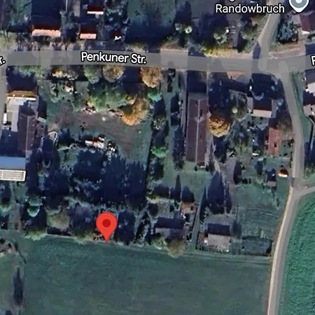 Ferienbungalow Mit Garage Und Grundstueck In Sommersdorf Uer *