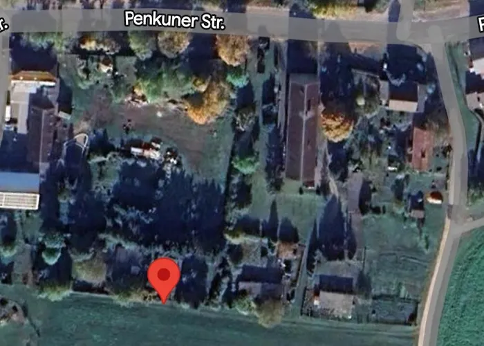 Ferienbungalow Mit Garage Und Grundstueck In Sommersdorf Uer *