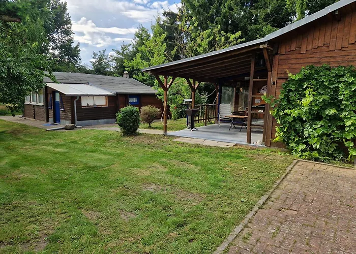 Apartment Ferienbungalow Mit Garage Und Grundstueck In Sommersdorf Uer