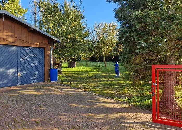 Ferienbungalow Mit Garage Und Grundstueck In Sommersdorf Uer * Penkun